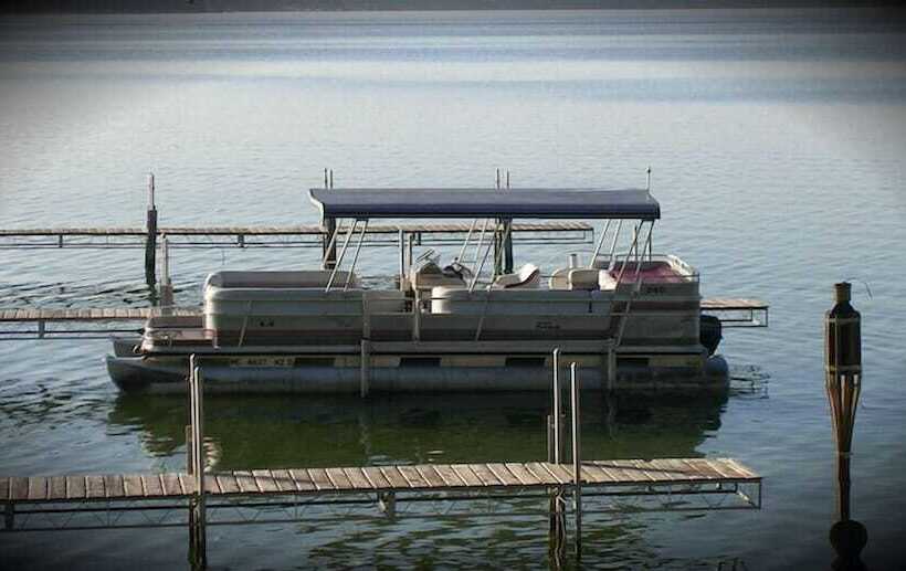 فندق صغير Churchill Pointe Inn