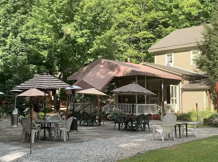 ユースホステル Waybury Inn