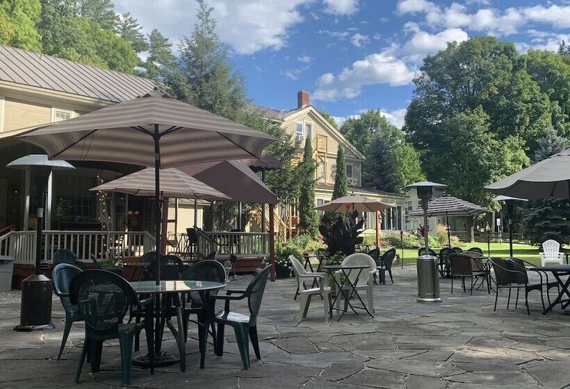 فندق صغير Waybury Inn