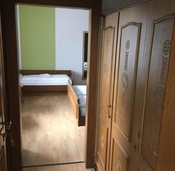 مبيت وإفطار Aineterhof