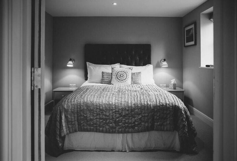 ベッドアンドブレックファースト The Hero