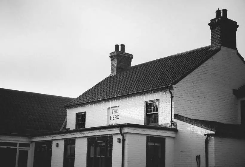 Aamiaismajoitus (B&B) The Hero