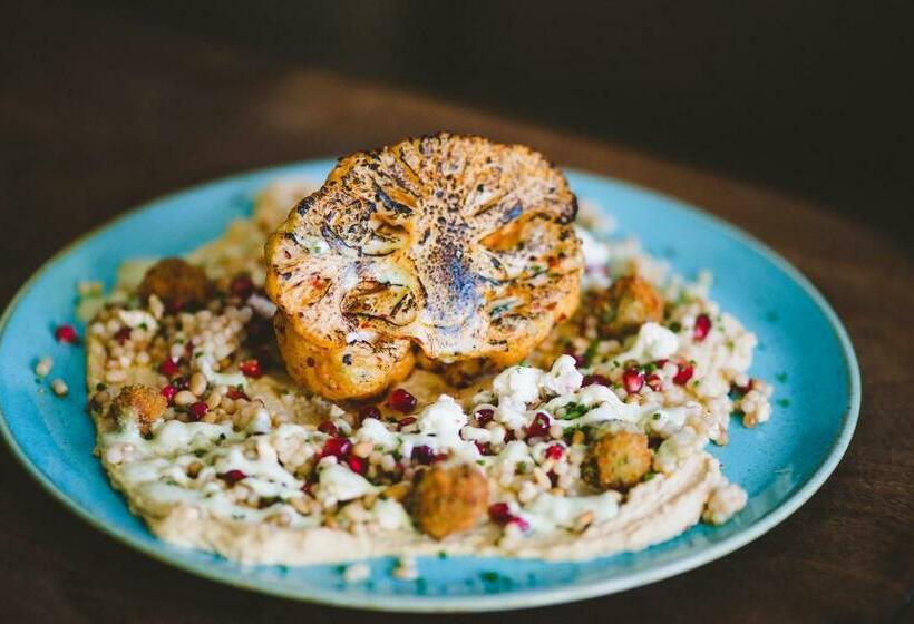 ベッドアンドブレックファースト The Hero