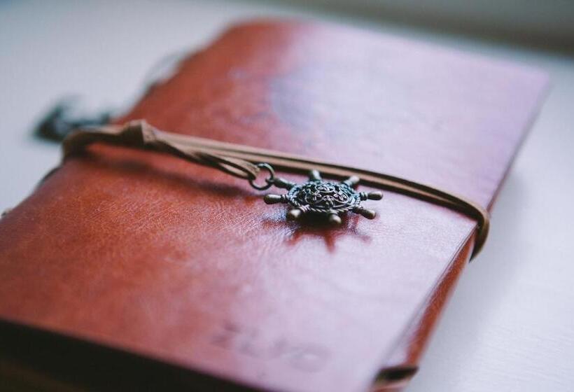 ベッドアンドブレックファースト The Hero