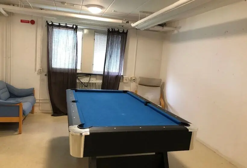 Hållsta Home Vandrarhem Hostel