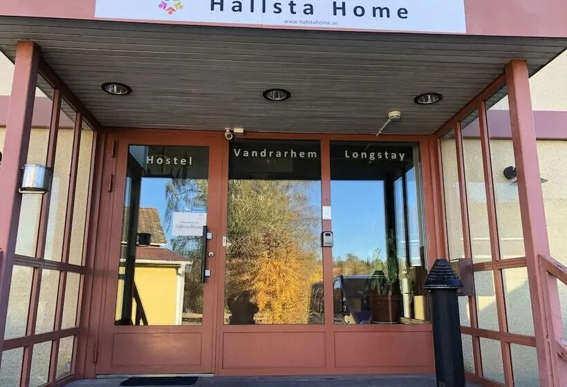 Hållsta Home Vandrarhem Hostel