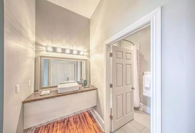 ホテル The Harkness