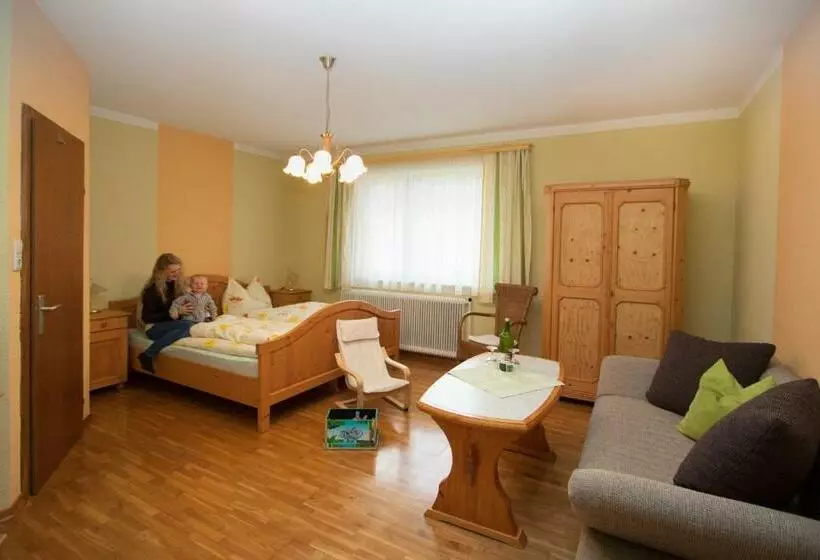 Hotelli Willi's Bauernhof