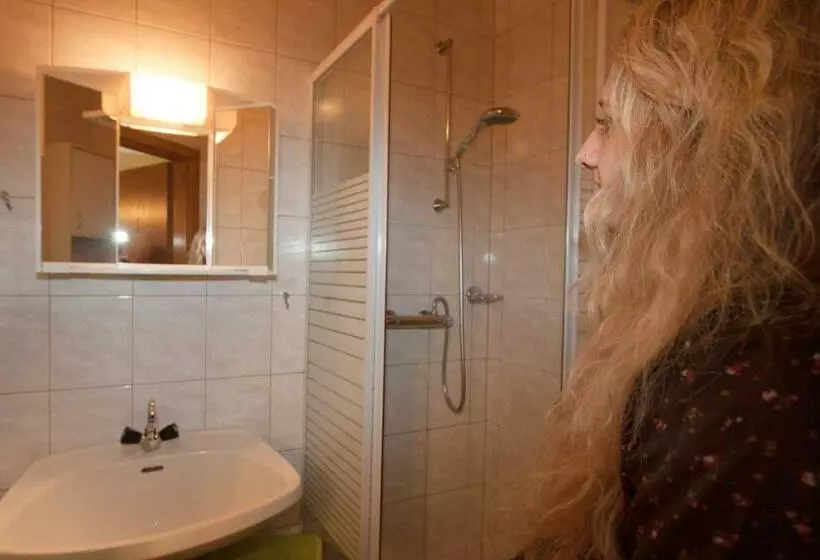 Hotelli Willi's Bauernhof