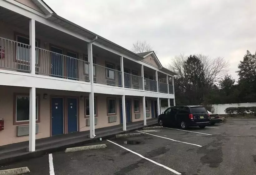 Mayfair Motel