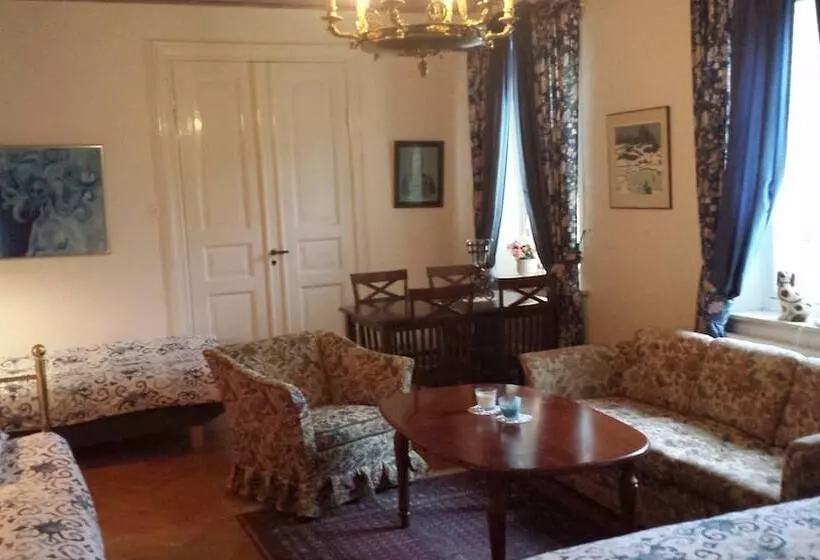 Villa Signedal Hostel