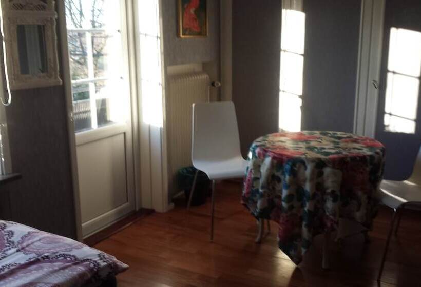 Villa Signedal Hostel