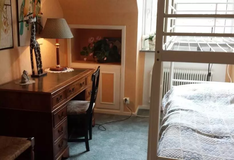 Villa Signedal Hostel