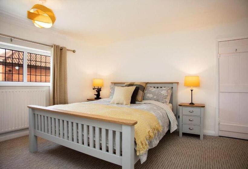 Ye Olde Saddlery B&b