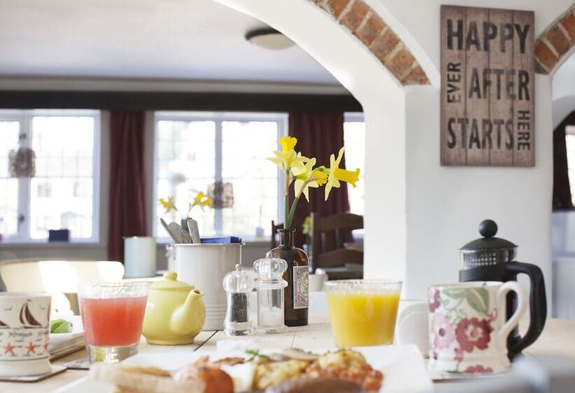 Ye Olde Saddlery B&b