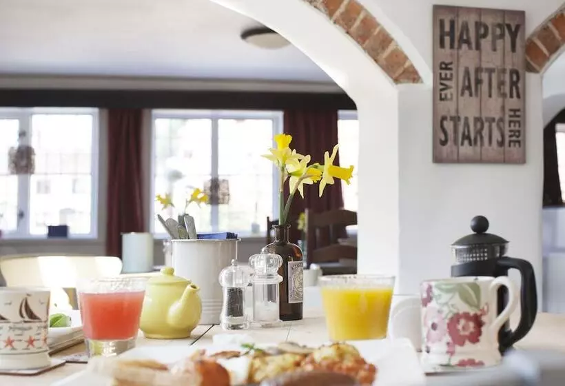 Ye Olde Saddlery B&b