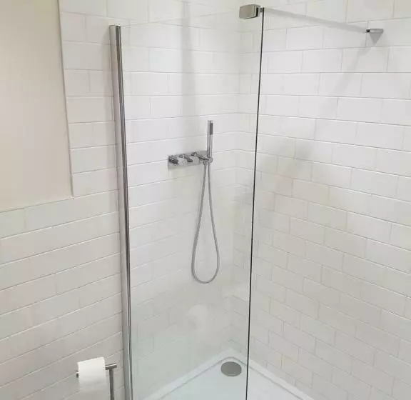 Retkeilymaja Manor House Inn