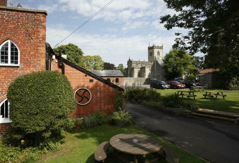 فندق صغير Manor House Inn