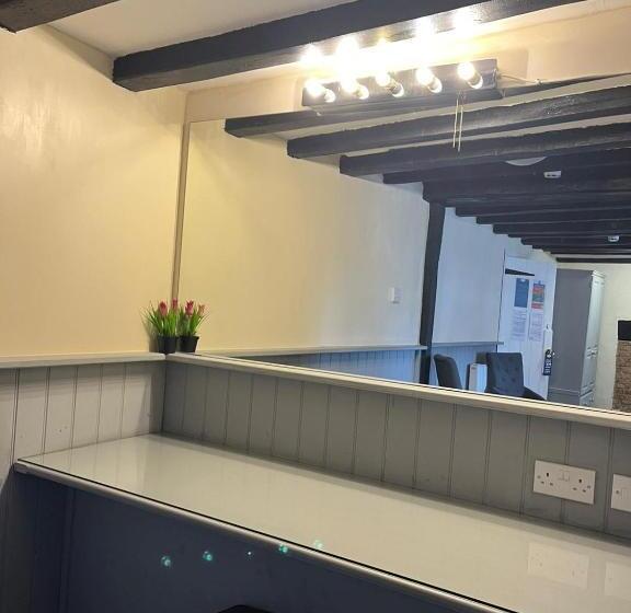 فندق صغير The White Hart