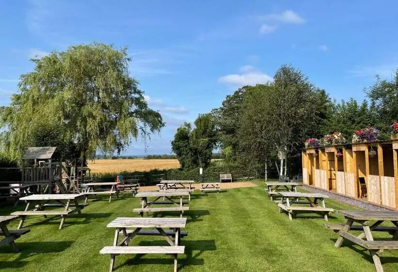 Retkeilymaja The White Hart