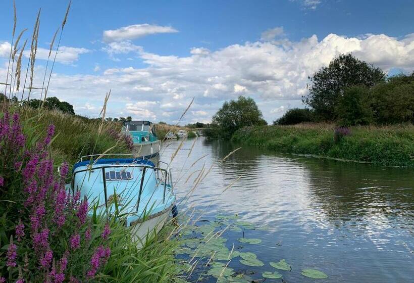 فندق صغير The White Hart