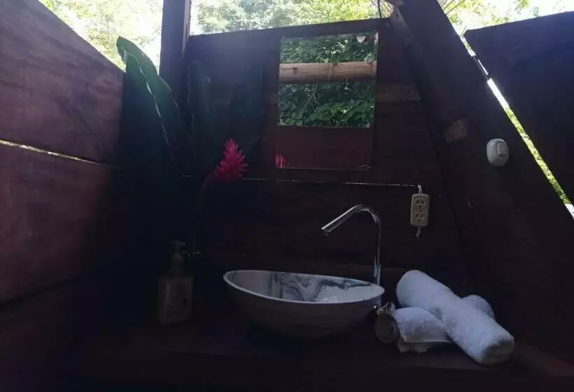 ユースホステル Treegana