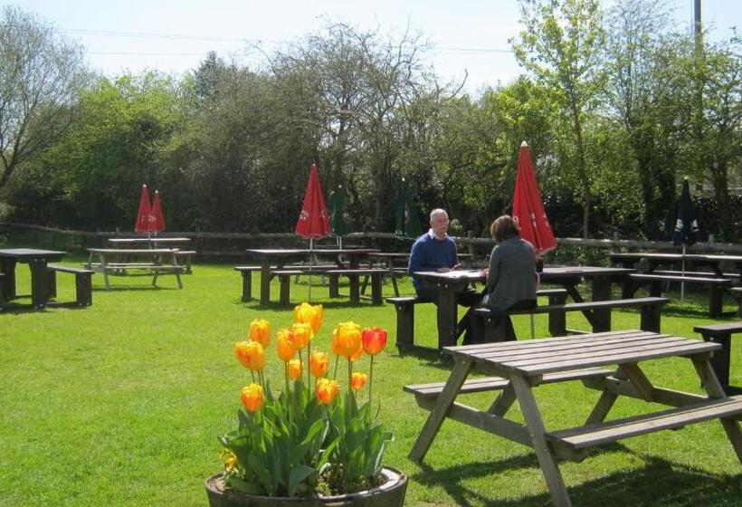 旅馆 Turfcutters Arms