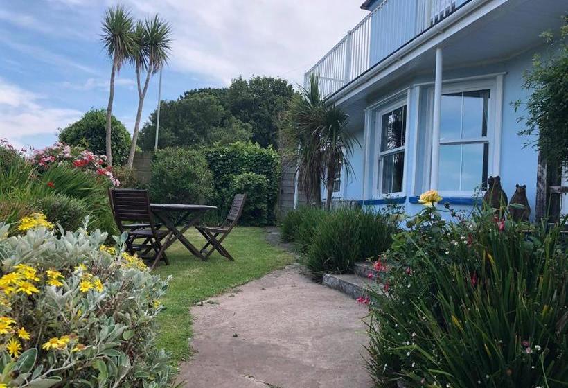 Bed and Breakfast Channel View Guest House