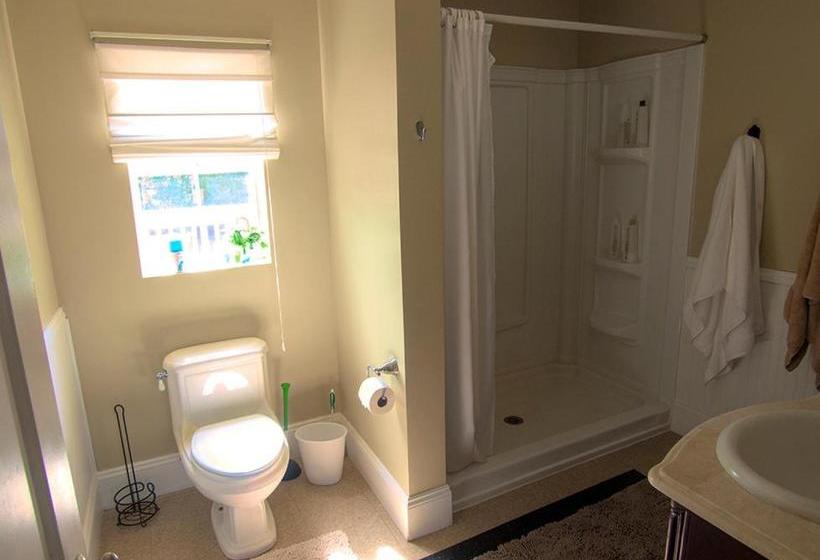 ベッドアンドブレックファースト Foster's Bethel Beach Inn