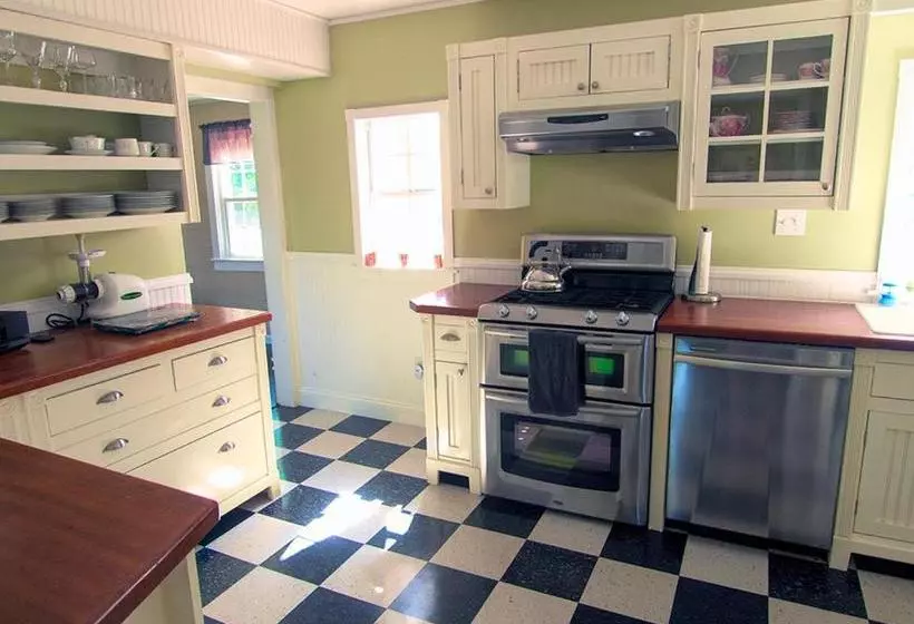 Aamiaismajoitus (B&B) Foster's Bethel Beach Inn