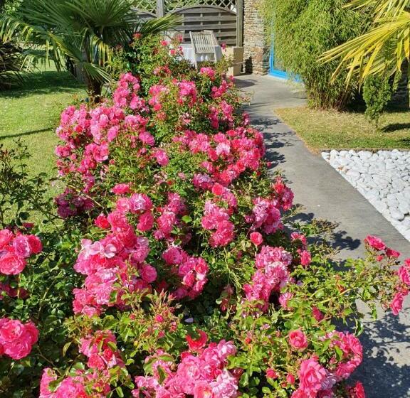 ベッドアンドブレックファースト La Bastide Du Moulin   Mont St Michel