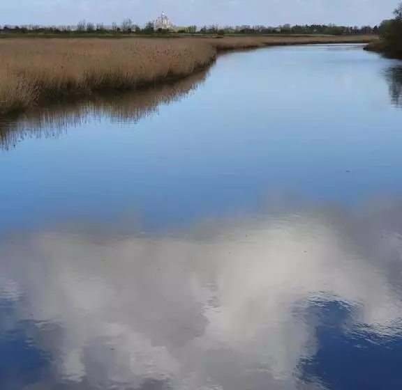 ベッドアンドブレックファースト La Bastide Du Moulin   Mont St Michel