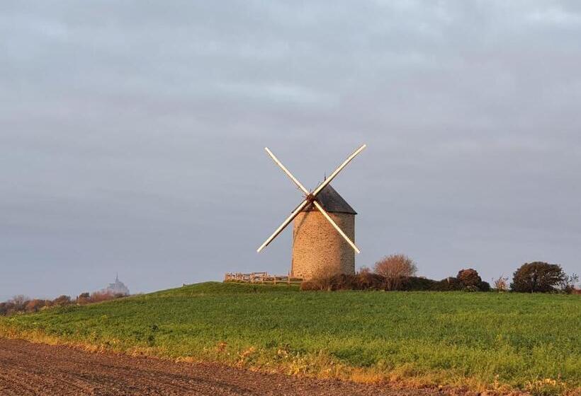ベッドアンドブレックファースト La Bastide Du Moulin   Mont St Michel