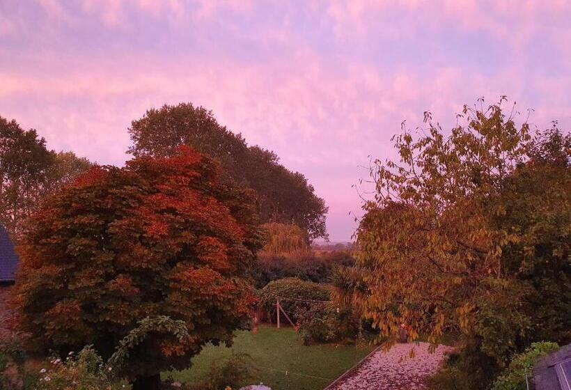 ベッドアンドブレックファースト La Bastide Du Moulin   Mont St Michel