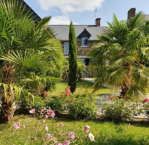 ベッドアンドブレックファースト La Bastide Du Moulin   Mont St Michel