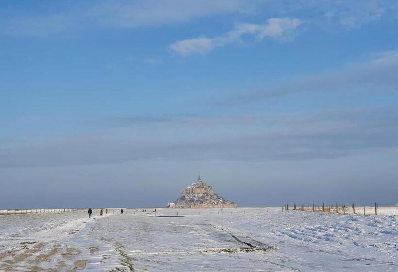 ベッドアンドブレックファースト La Bastide Du Moulin   Mont St Michel