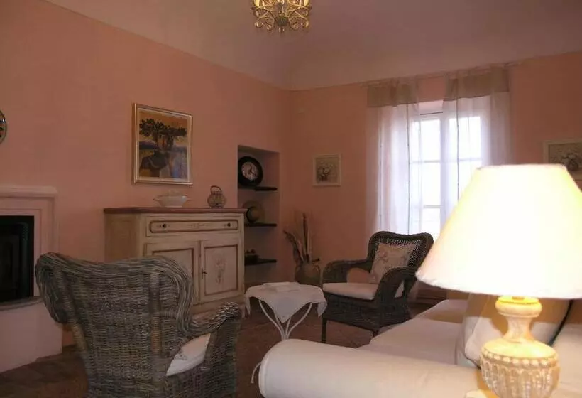 Aamiaismajoitus (B&B) La Cantinetta Resort