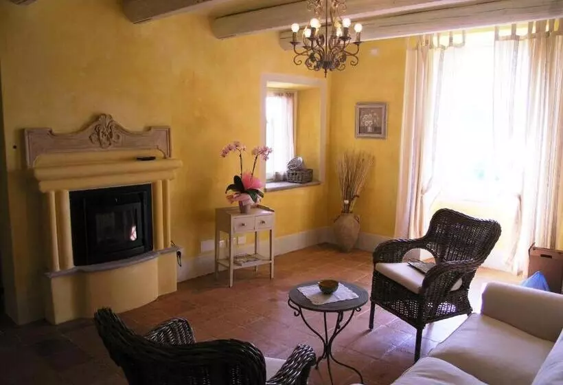 Aamiaismajoitus (B&B) La Cantinetta Resort