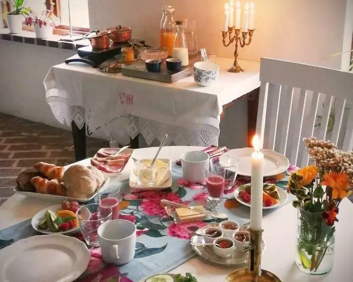 Aamiaismajoitus (B&B) årröds Boställe