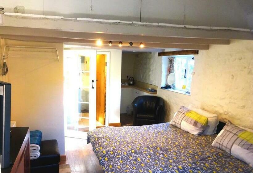 ベッドアンドブレックファースト Wheelwrights