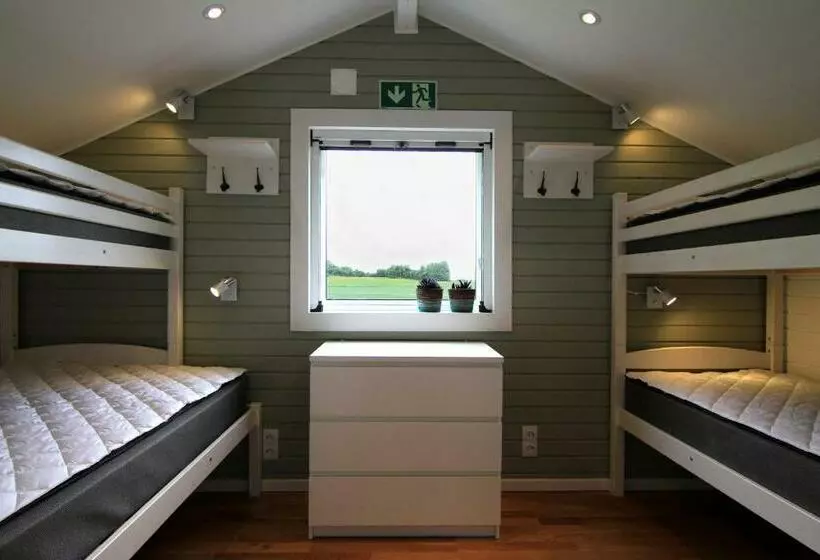 Bergs Slussar Vandrarhem & Stugor