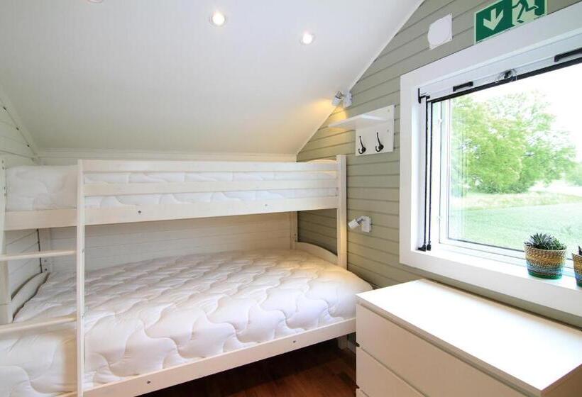 Bergs Slussar Vandrarhem & Stugor