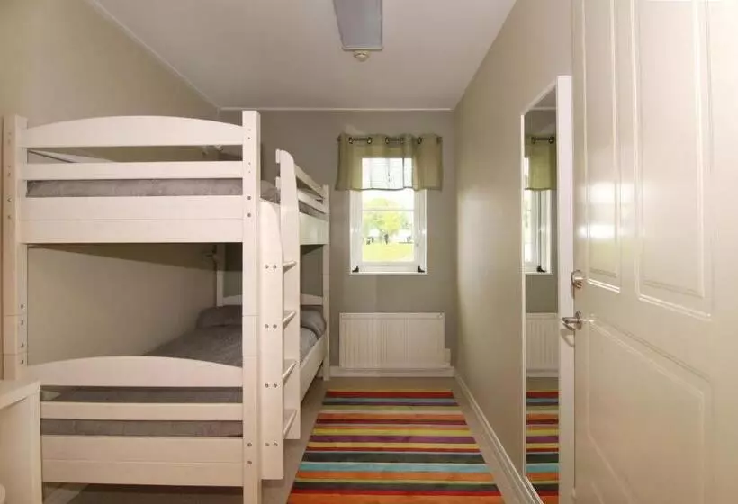 Bergs Slussar Vandrarhem & Stugor