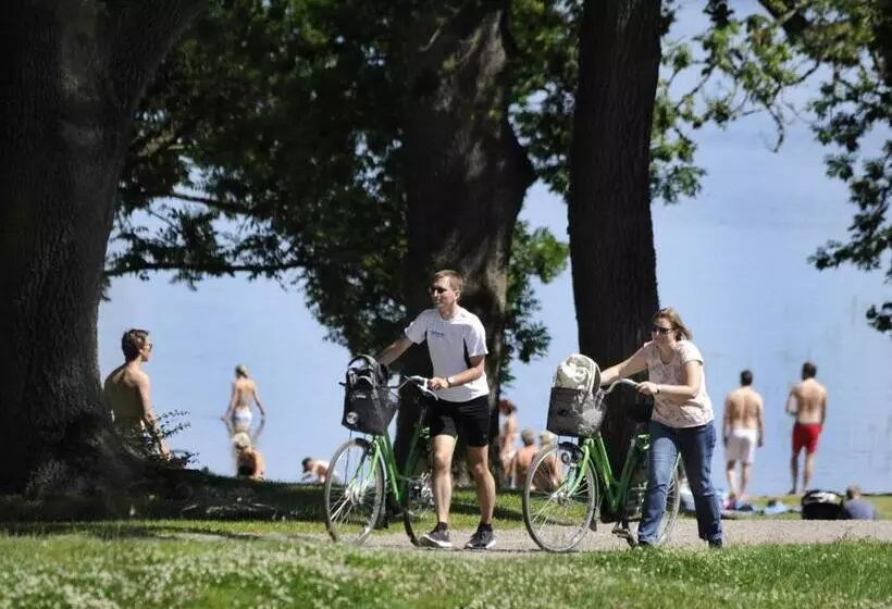 Bergs Slussar Vandrarhem & Stugor