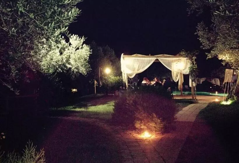ホテル Agriturismo La Rustica