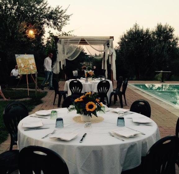 בית מלון כפרי Agriturismo La Rustica