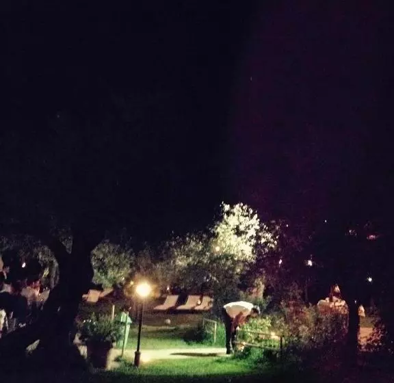 ホテル Agriturismo La Rustica