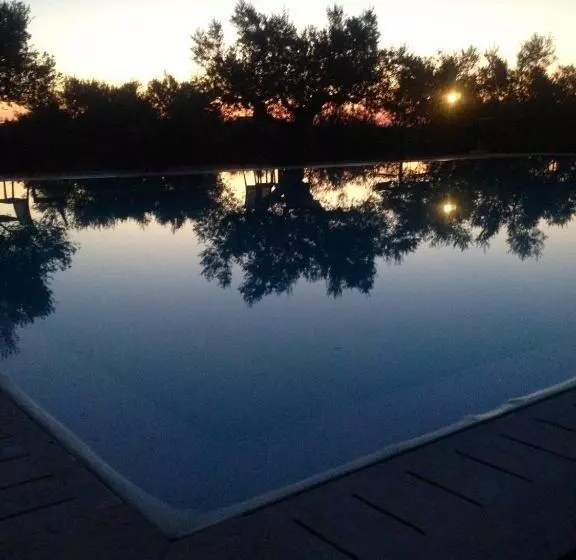 ホテル Agriturismo La Rustica