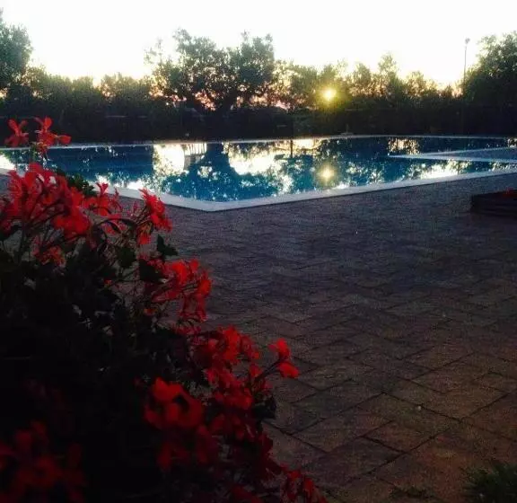 ホテル Agriturismo La Rustica