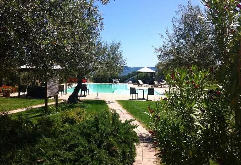 ホテル Agriturismo La Rustica